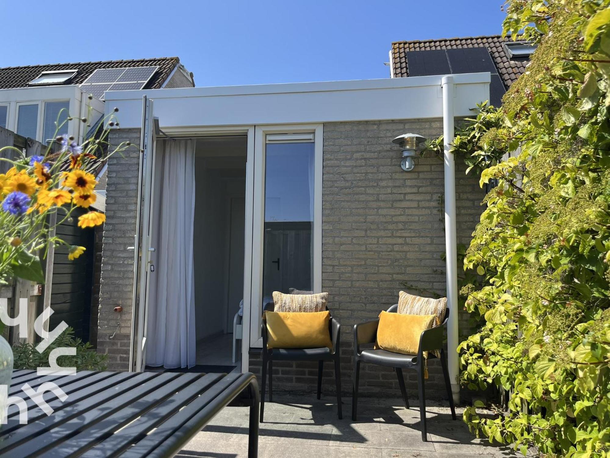 Fijne Vakantiewoning In Domburg Op Loopafstand Strand En Centrum Met Parkeerplaats Esterno foto
